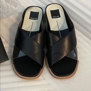 Dolce Vita womens GriffSlide Sandal size 8 Black Leather